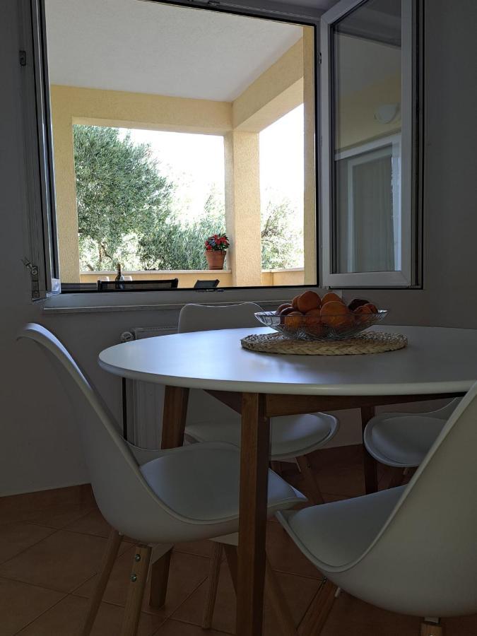 Jele Apartamento Makarska Exterior foto